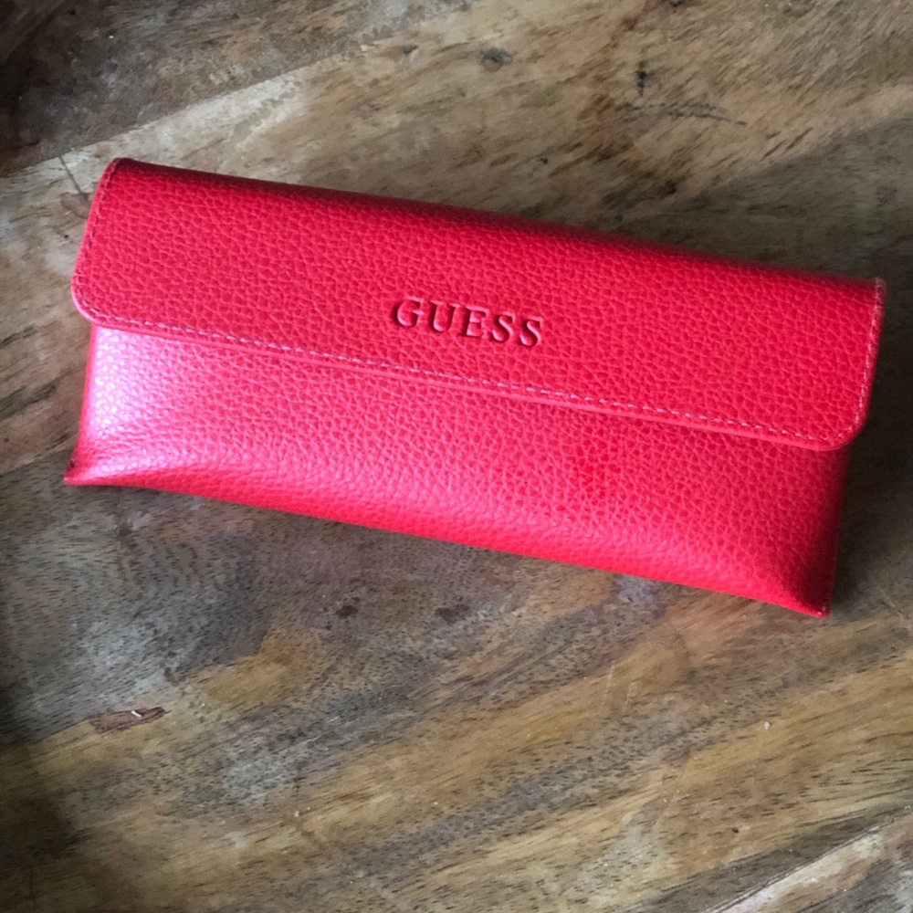 Guess Case